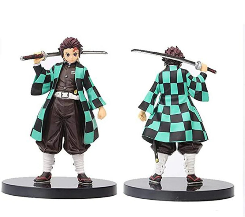 FIGURAS  DE  TANJIRO